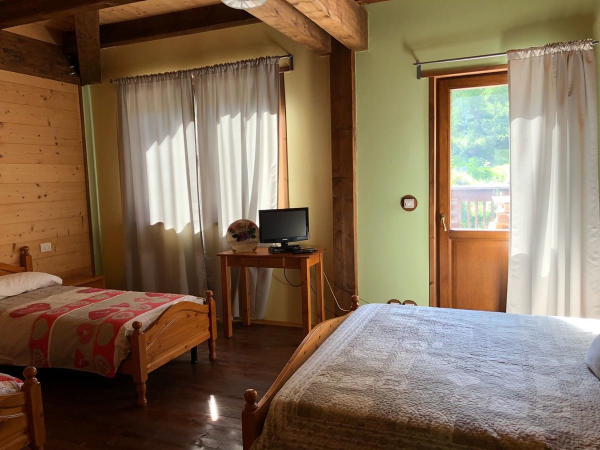 Chalet Rosa Dei Monti Piamprato Bagian luar foto